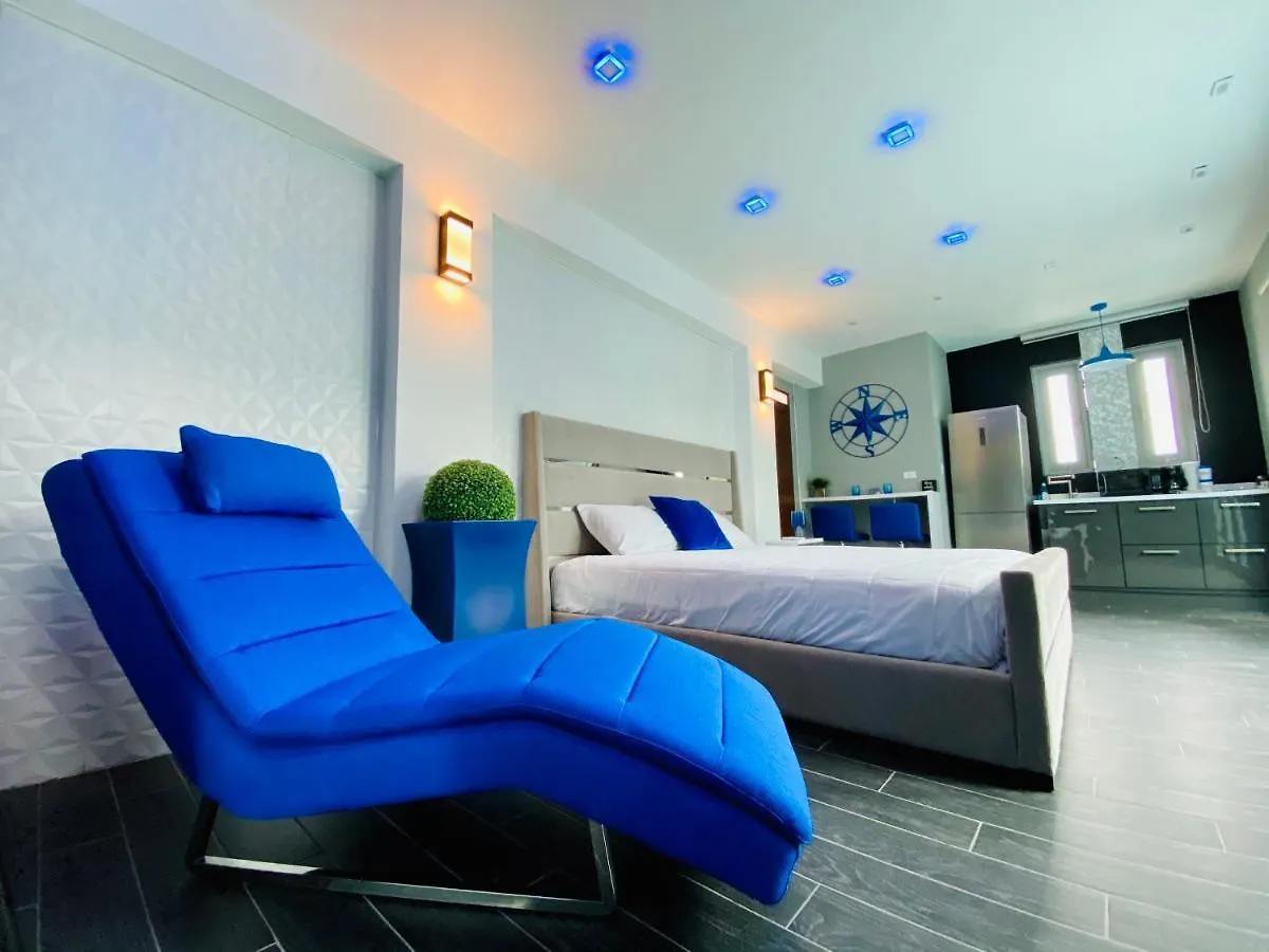 Modern Pool Suite @ Pasavento in Aguadilla 0*,  Porto Rico